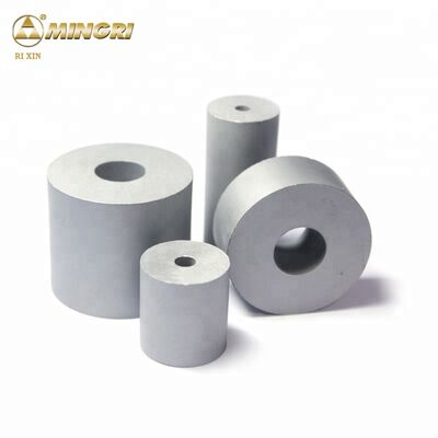 قالب كربيد التنجستن وقالب لكمة كربيد مع مادة WC + الكوبالت لمقاومة التآكل الجيدة وقوة الانحناء العالية